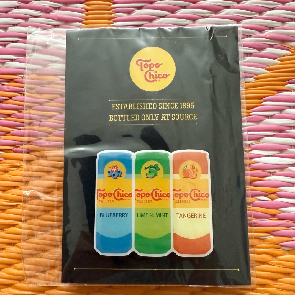 SALE✨5/$25✨NWT Topo Chico Pin